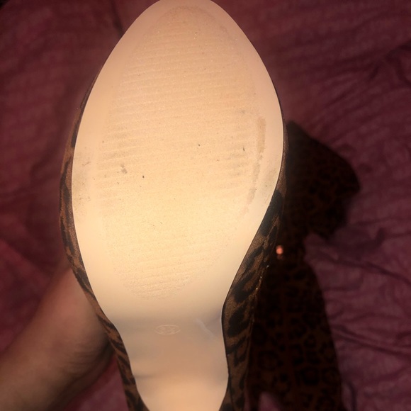 Cheetah heel boots - Picture 3 of 6